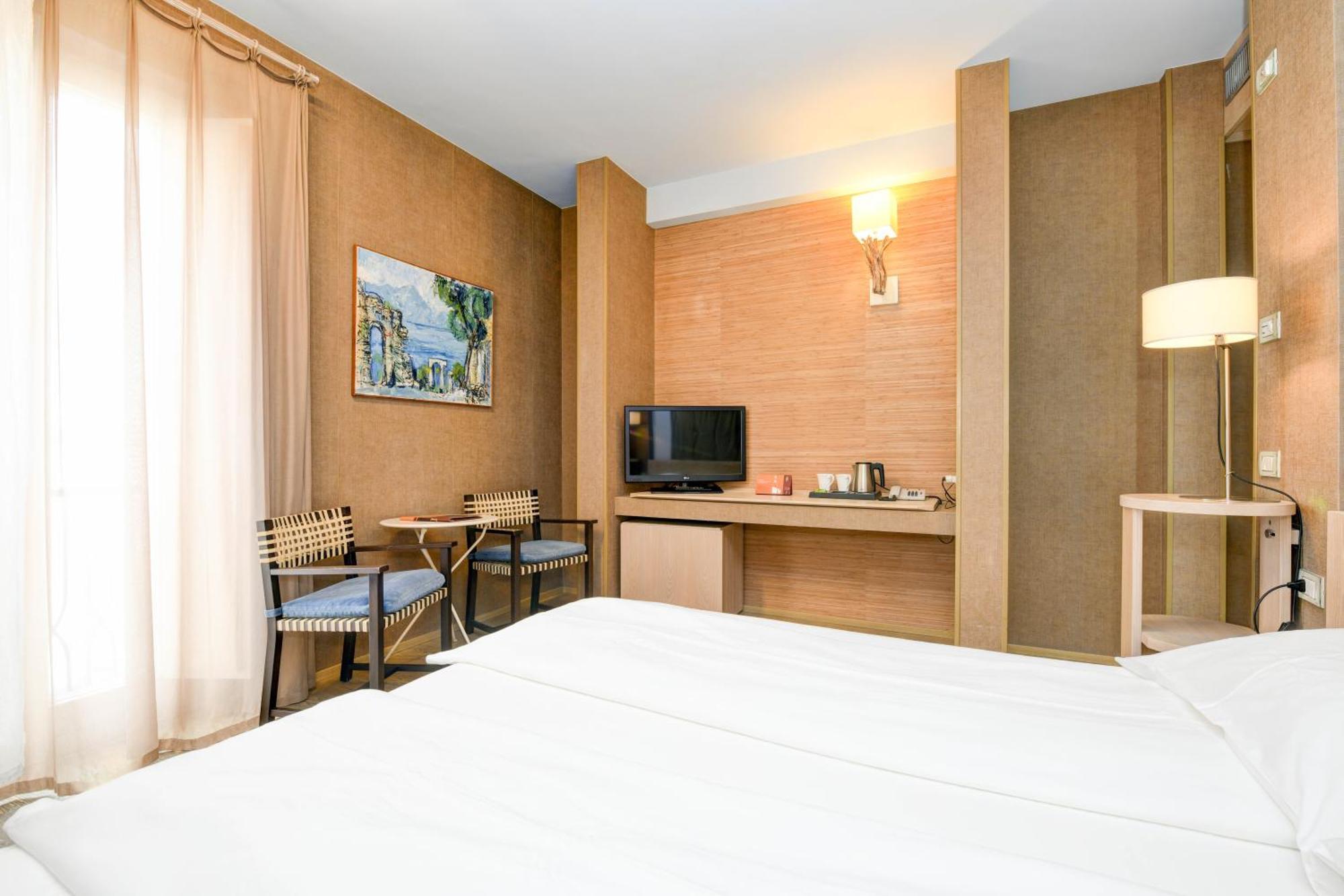 Hotel Flaminia Sirmione Phòng bức ảnh
